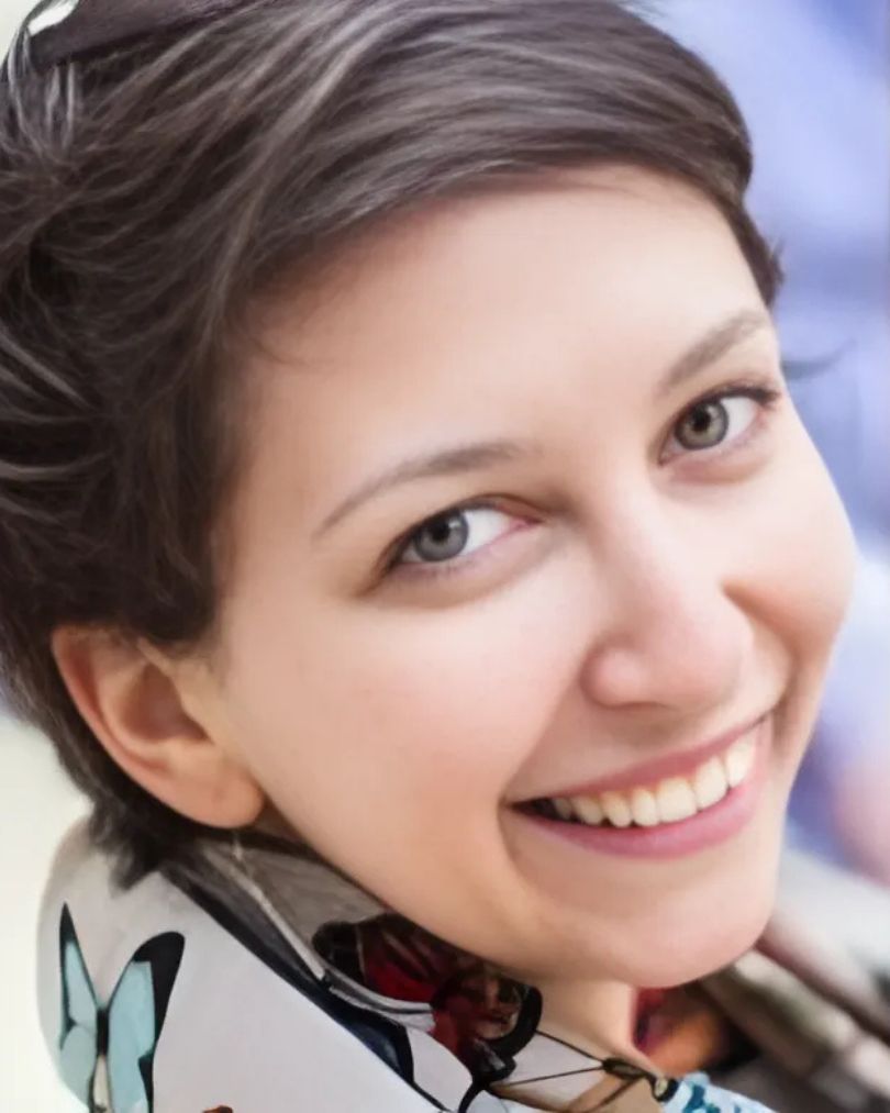 Raphaële est étudiante dans l'école d'orthophonie de Bordeaux (CFUO). Elle est adulte et a été accompagnée par Orthophonie Académie lors de sa reconversion vers l'orthophonie